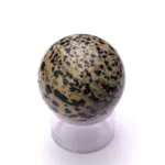 mineral de jaspe dalmata pulido en forma de huevo