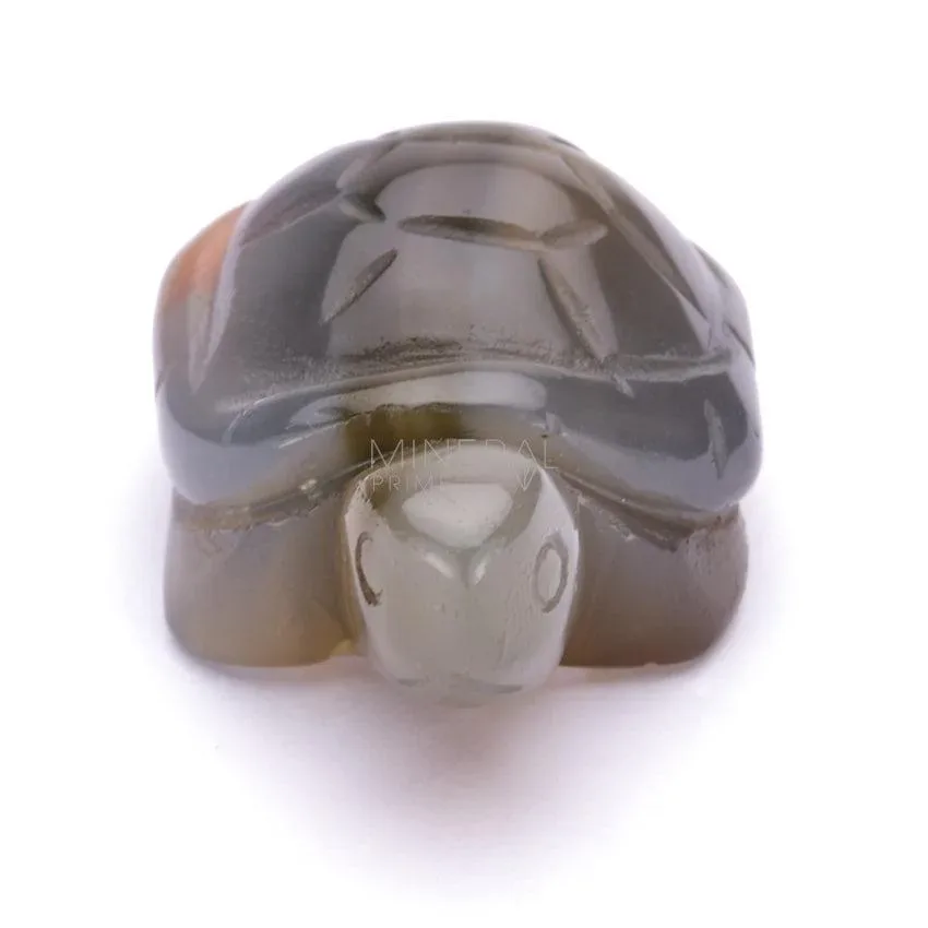 figura de tortuga fabricada con mineral de calcedonia
