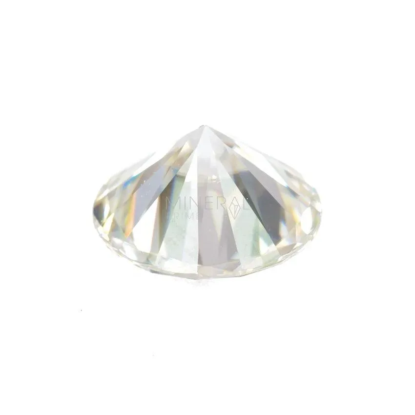gemas de moissanita tallada en forma de diamante