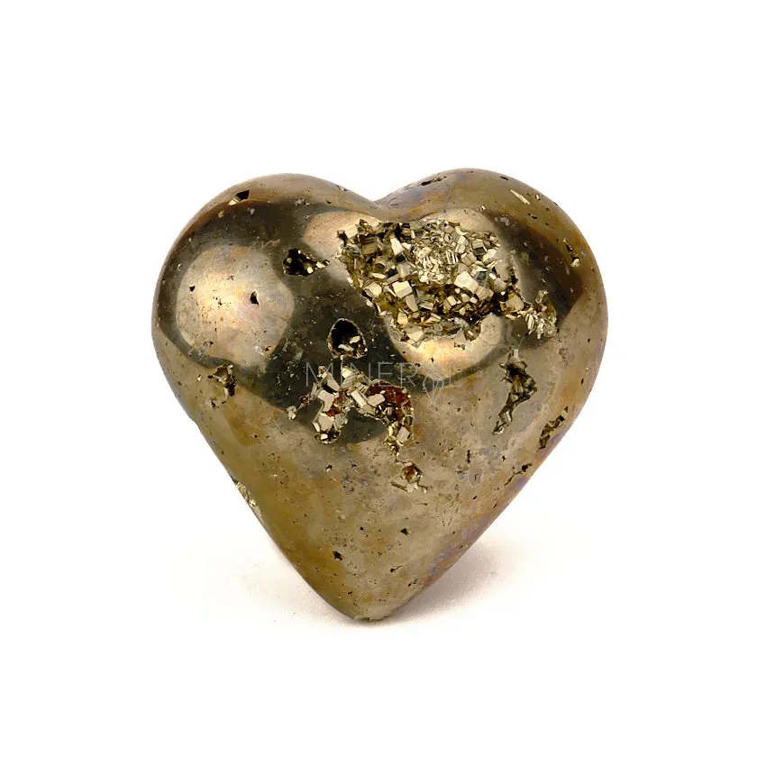 corazon de mineral de pirita decoración con minerales