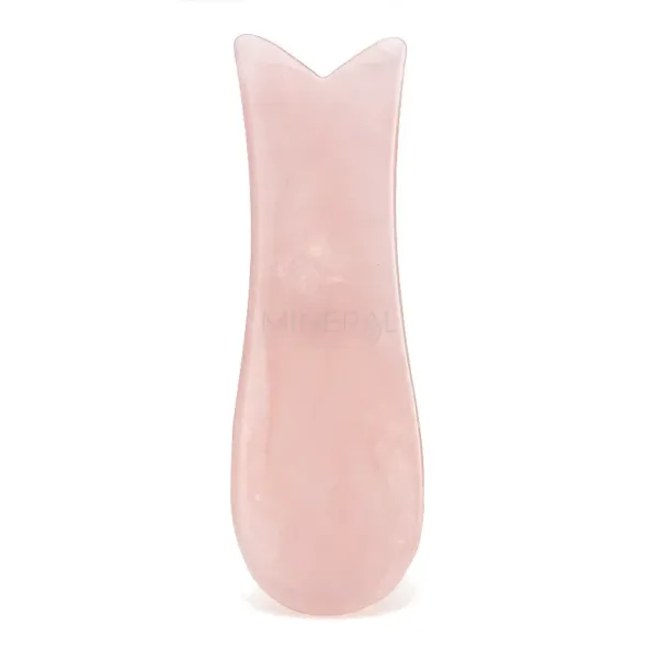 gua sha de cuarzo rosa con forma de pata de jarron