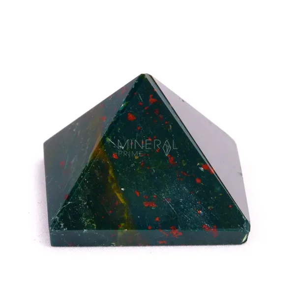 piramide de mineral de eliotropo decoración con minerales