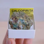 mineral de coleccion calcopirita en bruto natural