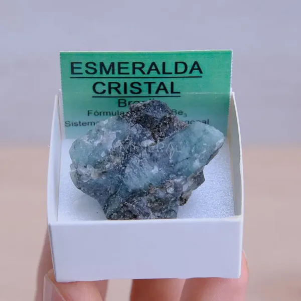 mineral de coleccion esmeralda en bruto natural