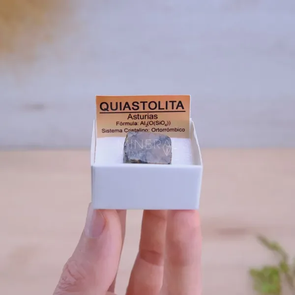 mineral de coleccion quiastolita en bruto precio