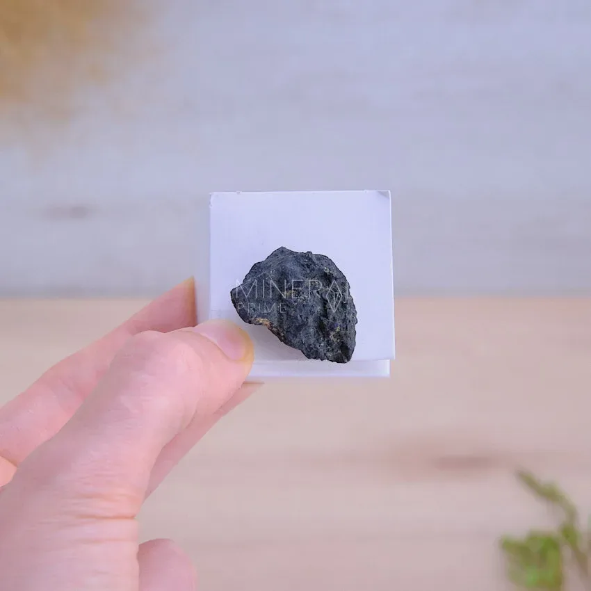 mineral de coleccion shungita en bruto propiedades