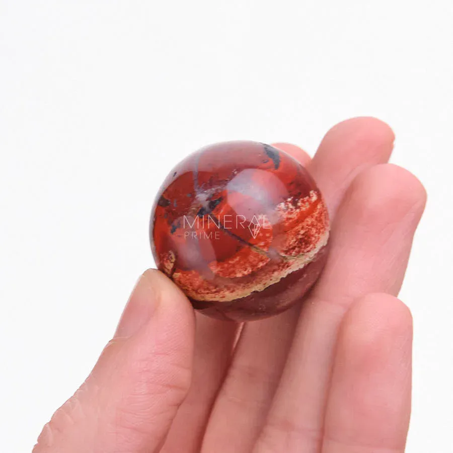 esfera de jaspe sardo mineral