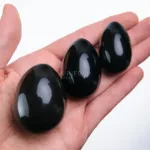 huevo de obsidiana natural
