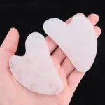 gua sha de cuarzo blanco mineral