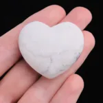 piedra corazon de howlita blanca